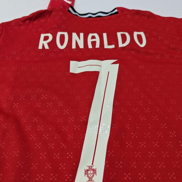 Ronaldo #7 Home Red Portugal Youth Puma Kit - Picture 11 of 16